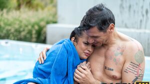 Chloe Heart - Infinity Messy Pool