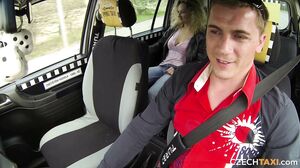 Czech Taxi E03: Gigantic squirt