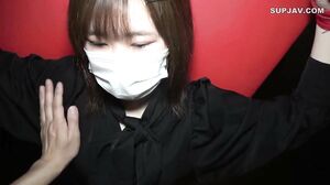 A married woman who works in a supermarket drinks a lot of other people’s nutritious semen in her mouth to make her musco eat a full of nutritious food!