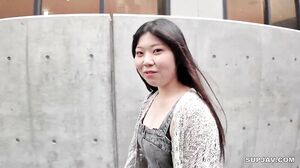 First time shooting※Imo type basketball club student Teruya but the reason is “interest and money…” She breaks down and gets seeded by pleasure.