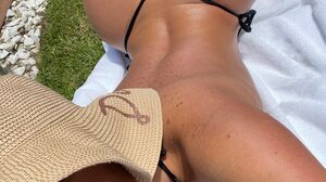 Big butt Colombia Beyonce fucks 3 big studs with double penetration and swallows their loads