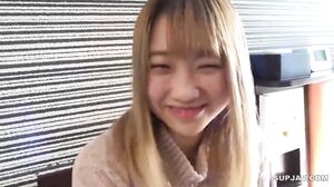 The strongest looks in history! She is a beautiful girl with a transparent face and a handsome handsome idol face.