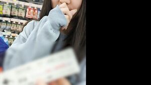 Kirari is a frustrated F-cup girl who is not satisfied with her boyfriend’s small dick. She says she will have a baby if she gets pregnant. This is reality.