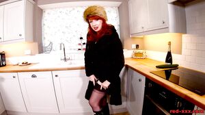 Red-XXX - Horny Housewife 5