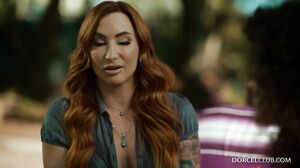 Victoria Voxxx, Queenie Sateen, Sophia Locke - Under the Texas stars