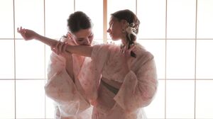 SensualLove - Kinsley White And Leona Mia - Sensual Geishas