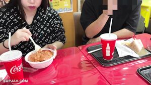 FC2-PPV-4575806 (Individual shooting) NTR in front of 3 people eating with his girlfriend