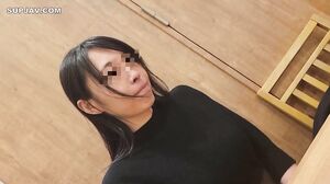 Introverted, slender and beautiful office worker housewife. She refuses to repay me physically and verbally, but she can’t hide her hidden sexual desire and she twirls her tongue and shakes her hips and climaxes Nakadashi