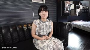 Hinatachan, 18 years old, officially signed an AV contract and another irresponsible impregnation stool girl was born! She is now using the pill to induce ovulation, and is having a half-contraceptive, half-contraceptive, half-contraceptive pussy cleaning