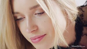 Freya Mayer -  Fan Date