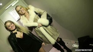 Christina, 19ans, Ouverte Tout