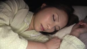 OKSN-293 My son's sexual desire goes out of control in the middle of the night, and my mother who sleeps defenselessly is at night! The mother, whose mind and body are dominated by pleasure, plays  (8)