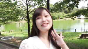 She is a college student with a natural body and E-cups! Despite her ladylike appearance, she shakes her beautiful tits and accepts pleasure with her obscene mind intact and shoots herself in the mouth and raw!