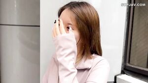152cm slender beautiful woman Reunion during exercise “Lick my stinky cock?” 180cm man gets fucked by 18cm man