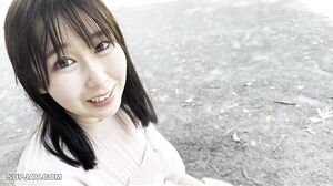 12/25♡7 weeks masturbation “Please watch me masturbate” curious Riho’s new development. She loves raw cock the most because it’s warm and handsome.