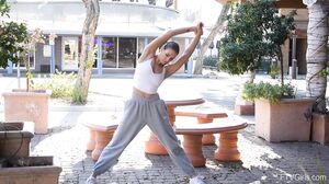 Jewel Diamant Welcome Back - First Time Video Girls