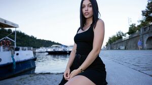 Gia Rosse - First Walk