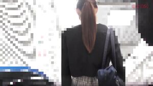 A miracle happened before the 300th train dick! Yuzu’s most immature and beautiful girl in history reacts too realistic. 20% off just before 300 special!