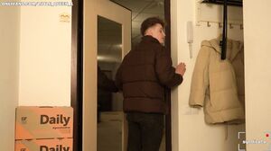 syndicete - Сourier Fucked the Girl in the Shower | Syndicete