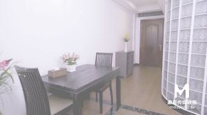 ModelMedia Asia - New white-collar neighbor