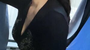 Yaresita Small - Corrida Doble En El Autobus