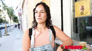 Rebeka - Acaba de llegar y ya quiere RABAZO XXXL!