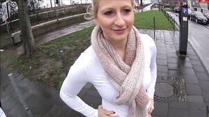 Das Experiment, Karneval Public Bunny! mit Skylabitch