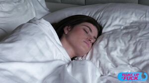 Wake up'n fuck - Morning Sex  E411 Nicole Rae