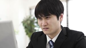 FSDSS-948 She’s normally cool, but when it’s just the two of them, she starts to act spoiled. She’s a cat-like lover who begs for lots of saliva-drenched tongue kissing sex in a private room. Chiharu Mitsuba