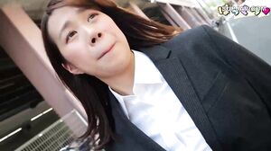 Natural white I-cup! Insurance saleswoman, 23 years old, comes continuously with her favorite sex with a gun deep inside of her vagina! She is a 23 flowers insurance saleswoman who loves to get fucked in the back of the vagina! She is a big titted girl an