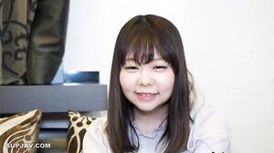 When she is in a good mood and feels good, she flicks her tongue! Former A0B Minegishi Mimi look-alike ♪ Chubby big tits, fugly little dog type ♪ Erotic nipple ring F-cups!