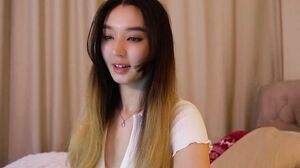 sarasuo January 5 2025 WebCam