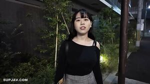 *F-cup 20 flowers JD who wants to study abroad Develops a pure girl on the pretext of shooting lingerie “No, I’m going to get something weird” First time feeling cramps and squirts a lot (more like a waterfall)