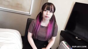 She is a healthy girl who “wants to support his dream” and decides to support his life with a stranger stick.