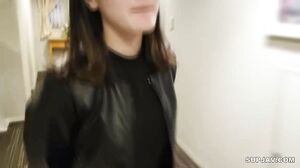 A married woman who married a rich husband and became an elegant housewife decided to have sex with him…