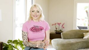 Nichole Saphir - Addicted to Tattoos