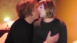 Creampie, 38-year-old mature wife with 3 flowers. I squirted a lot with my fingers…