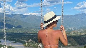 Violeta Grey - 100% Hell (very rough scene WET) with pussy fisting in HD