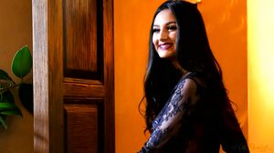 Eliza Ibarra - HollyRandall - Eliza Ibarra BTS