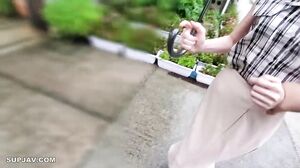 Amateur private filming, outdoors, bukkake. The humiliation on the way to a class visit as a slender thing. It is a flowers sex fuck shooting on the fire escape!