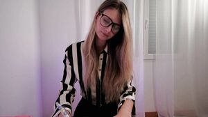 Miss Driada - My Psychologist Showed me how to Prepare a Girl for Anal Sex