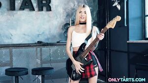OnlyTarts - Luna Bunny Rising Star