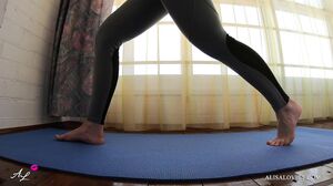 Alisa Lovely - Fit Babe Takes Hard Doggystyle and get Cum Om Big Ass in Yoga Pants POV