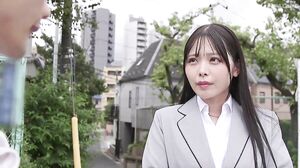 FSDSS-986 Taking shelter from the rain with a junior female employee at a secluded love hotel - Reverse NTR - Asuka Furuya