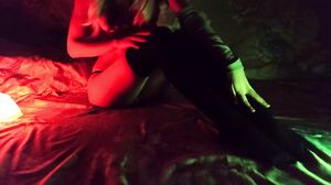 Lina Moore - Relaxing Masturbation at Night