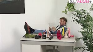 Deutscher Sex Report - Hot milf gets both holes fucked with big dildos