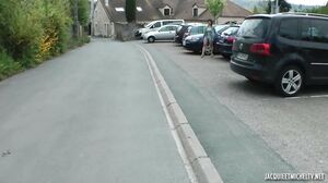 Amlie Pucycat - Premire Exprience De Porno Streaming Pour Amlie, 38ans