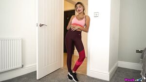 Selene Come The Gym With Me - Wankitnow