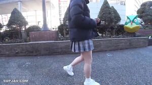 Karin-chan, 18 years old, a lovely current actress who dreams of becoming a voice actress. The video of her being filmed and impregnated as a support for her graduation from being a voice actress by an old man is released, and her dreams, voice actresses,