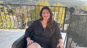 JacquieEtMichelTV – Lola 35 Years Old, Nurse In Draguignan